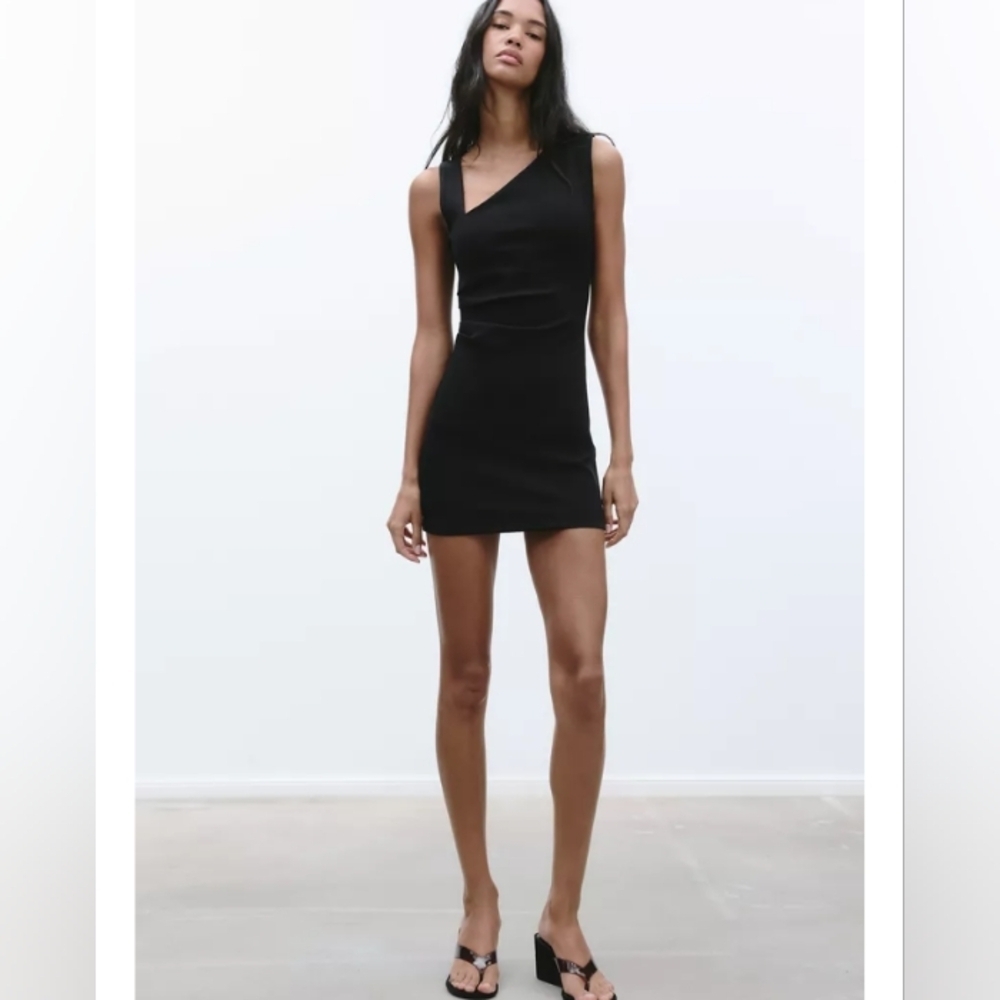 Zara‎ Short Dress With Ruching